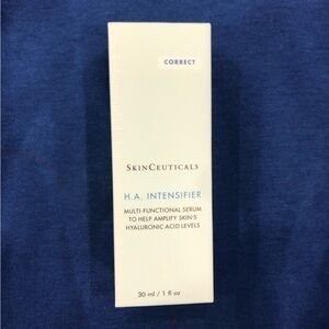 SkinCeuticals H.A. Intensifier Serum - White and Blue